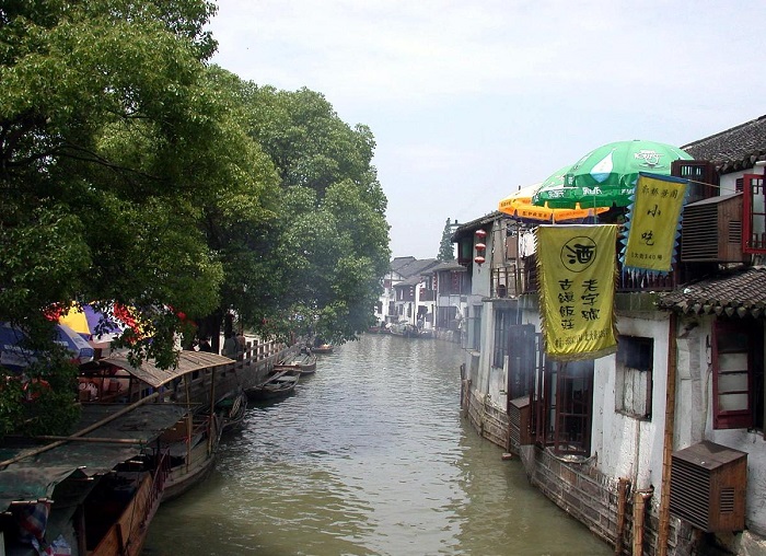 温泉酒店设计中的生态建筑概念